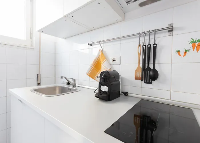Alpino 76 Guest house Rome